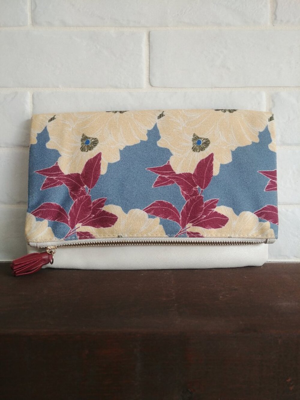4/$20 Rachel Pally Floral Clutch White Cream Blue